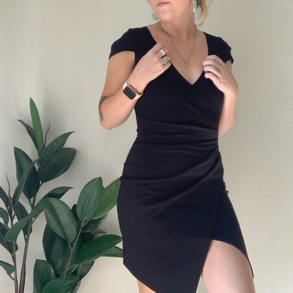 Dresses & Skirts - Little Black Dress